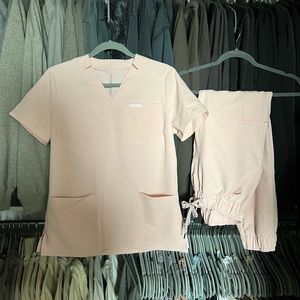 Jaanuu Pink Scrubs